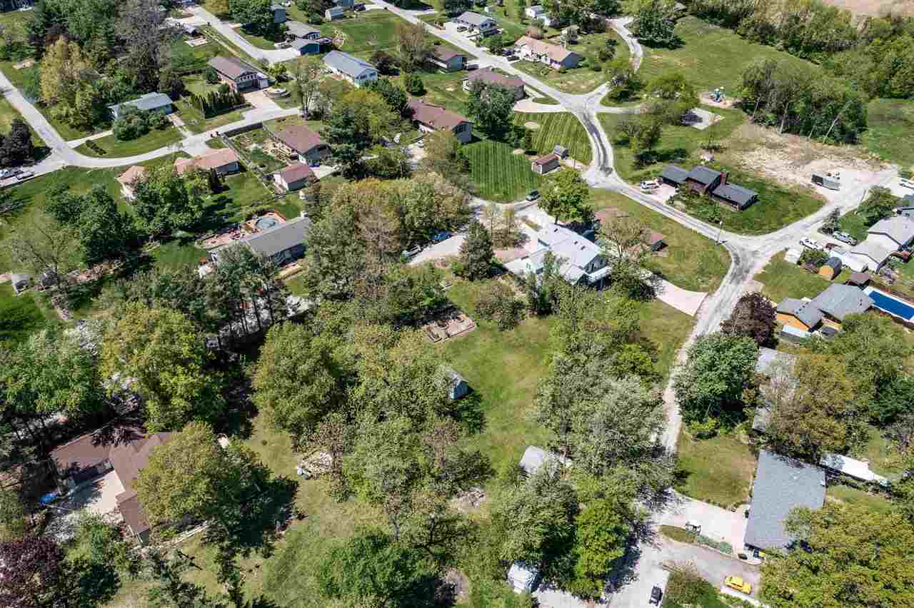 1828 NE Shady Lne North Liberty IA 52317