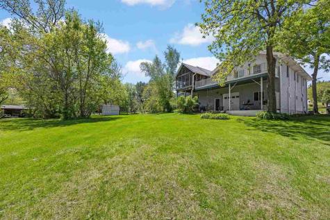 1828 NE Shady Lne North Liberty IA 52317