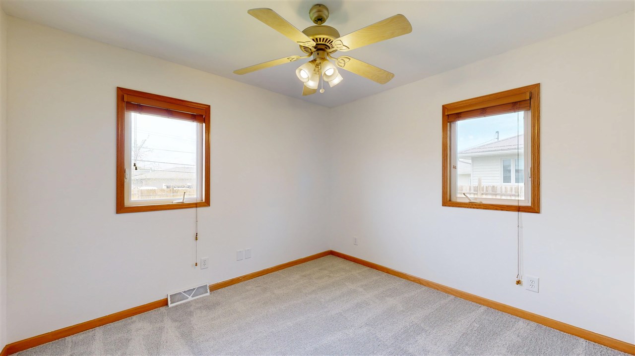 606 Keokuk Court Iowa City IA 52240