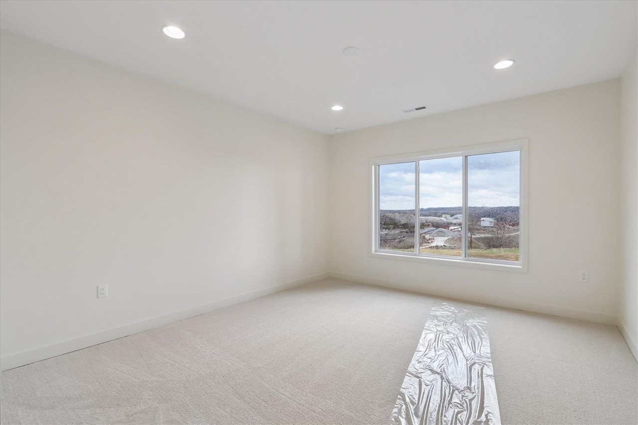 1909 Country Club Drive Coralville IA 52241