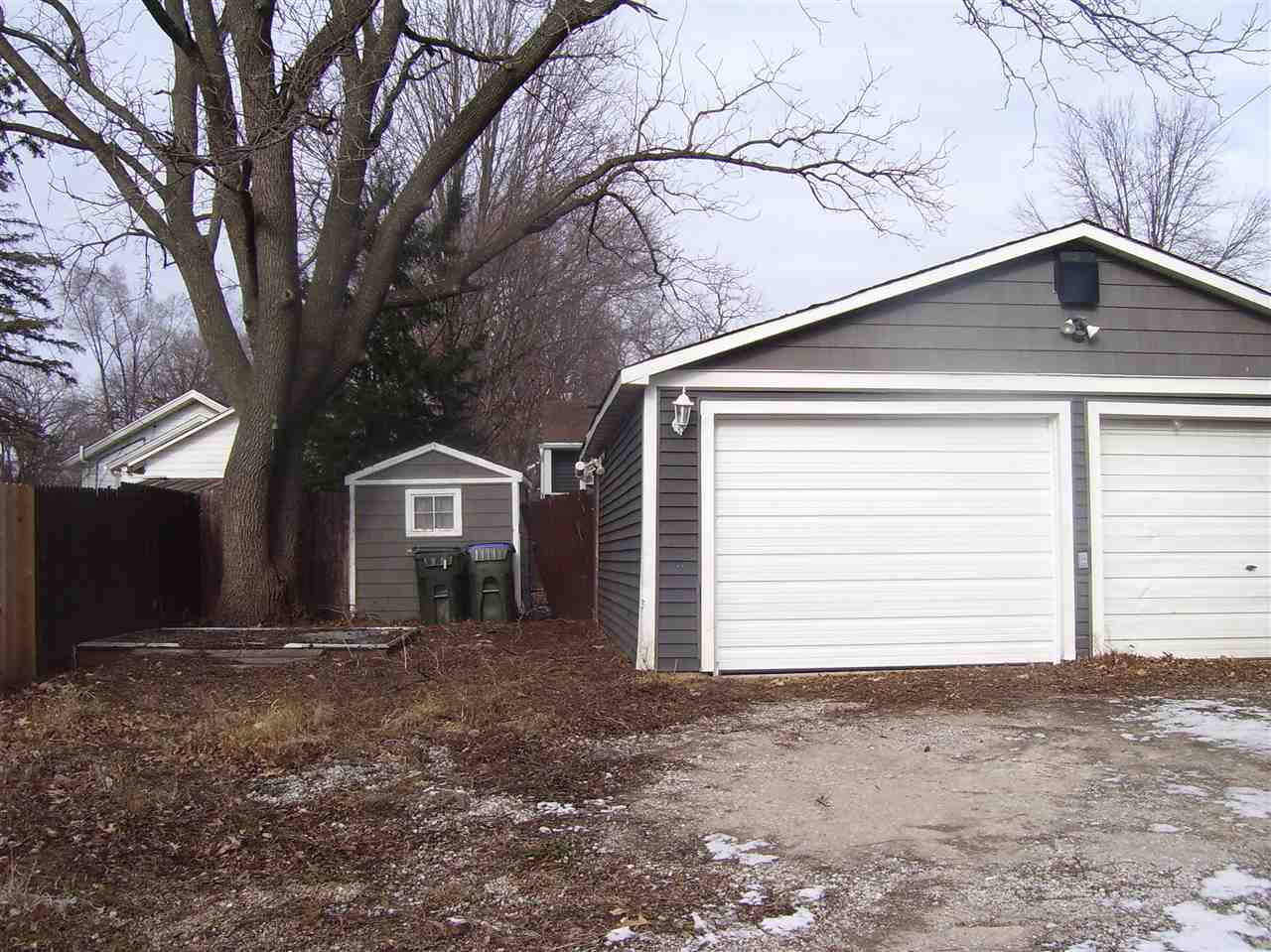 1817 H Street Iowa City IA 52240