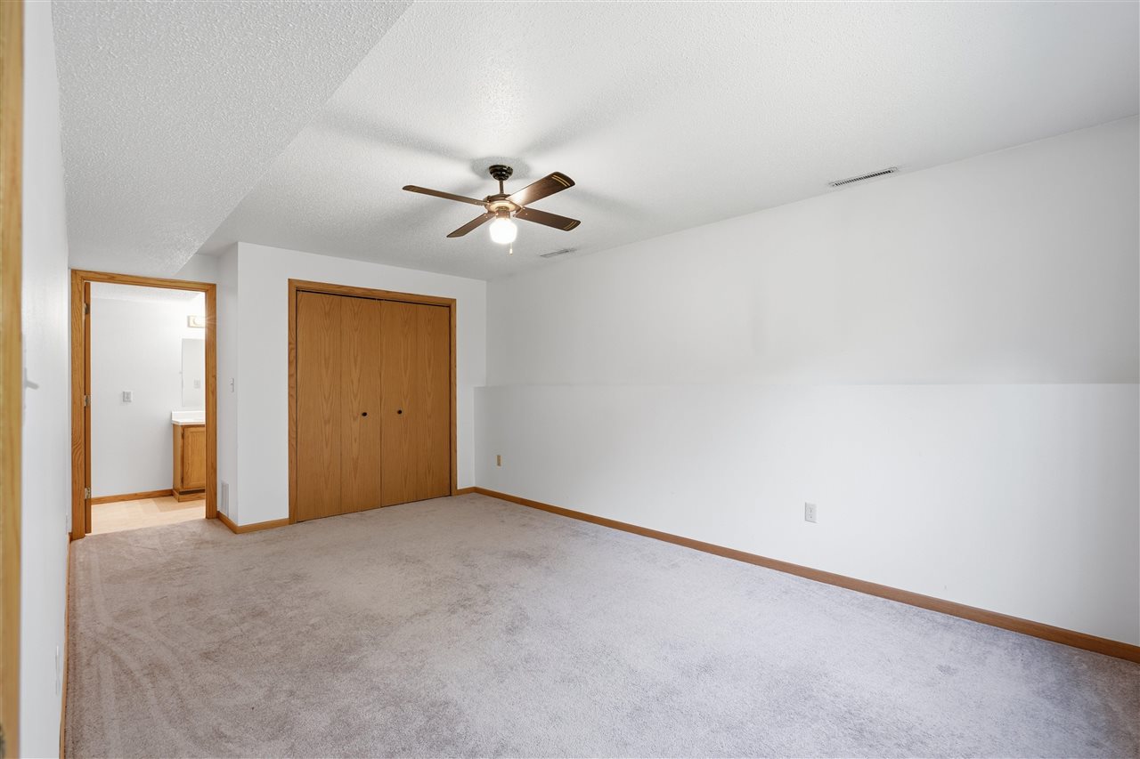 1945 South Ridge Drive Coralville IA 52241
