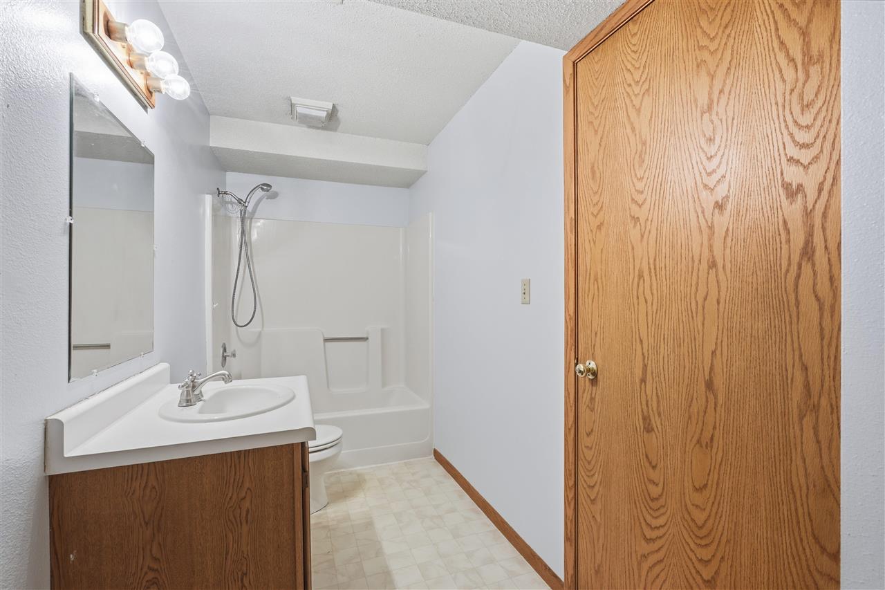 1945 South Ridge Drive Coralville IA 52241