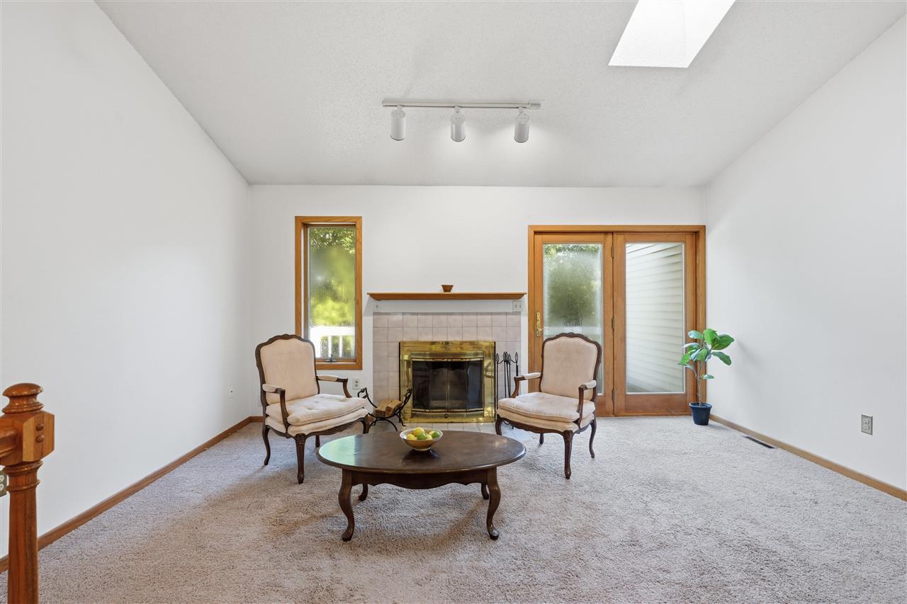 1945 South Ridge Drive Coralville IA 52241