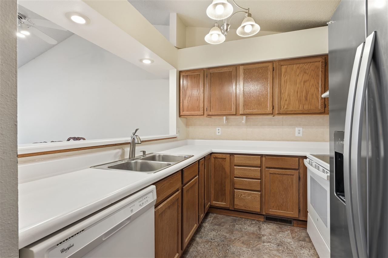 1945 South Ridge Drive Coralville IA 52241