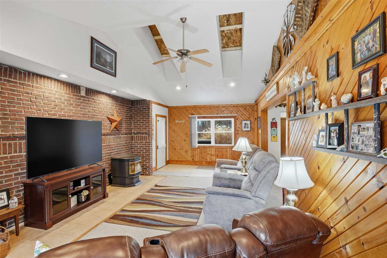 24538 118th Street Columbus Junction IA 52738