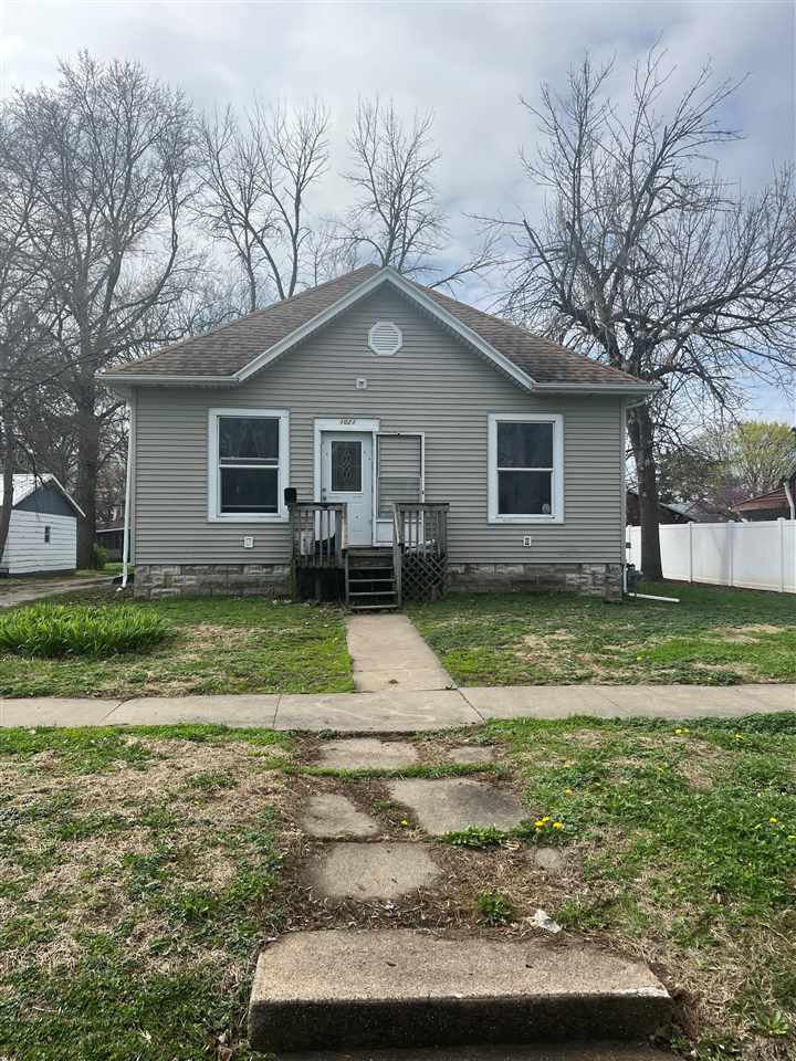 1021 E Main Washington IA 52353