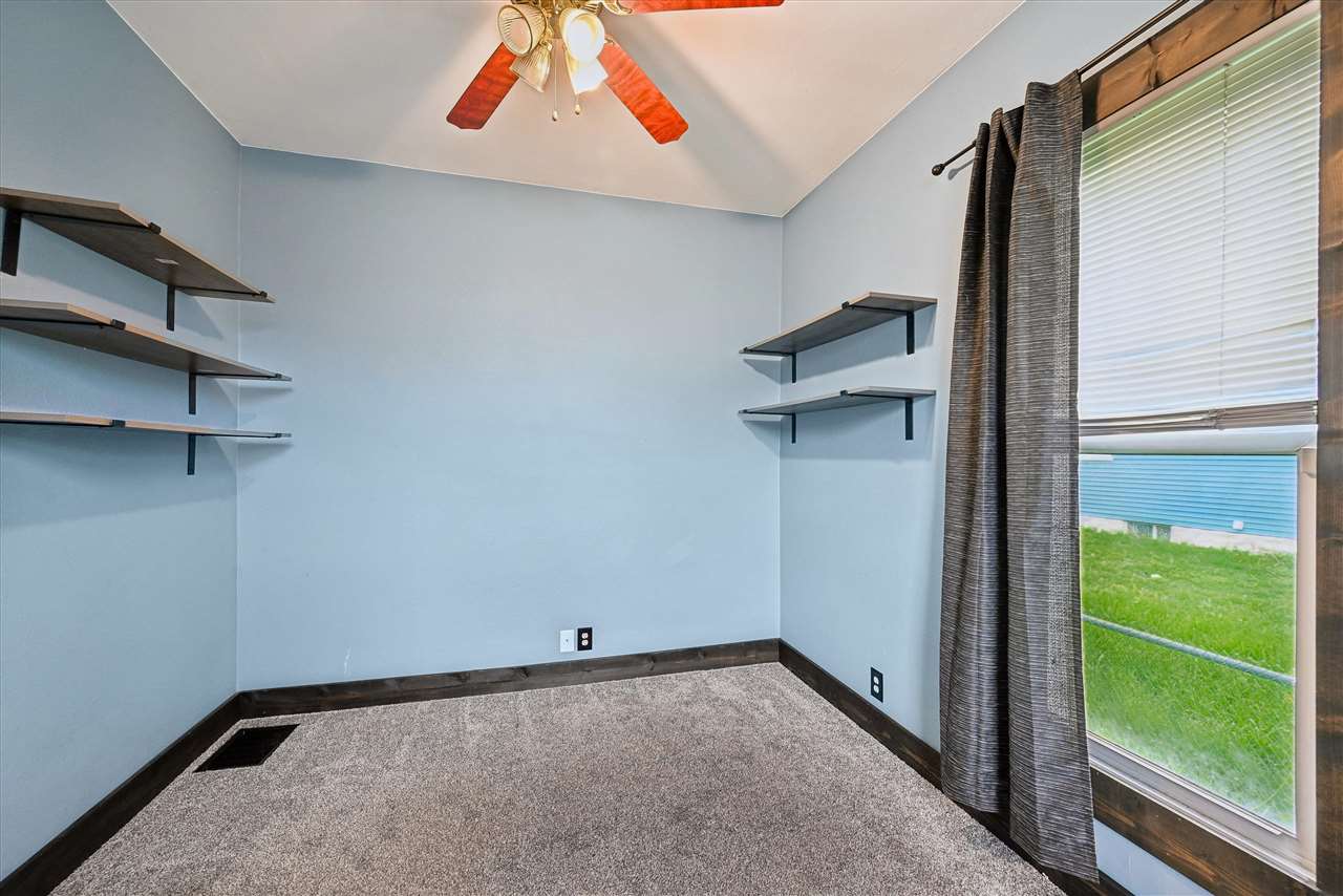 523 SW 6th Avenue Cedar Rapids IA 52404