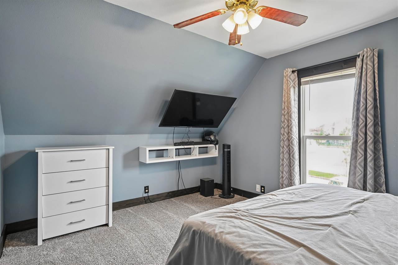 523 SW 6th Avenue Cedar Rapids IA 52404
