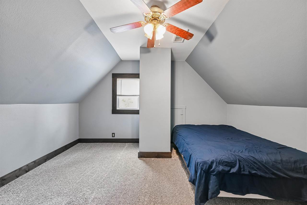 523 SW 6th Avenue Cedar Rapids IA 52404