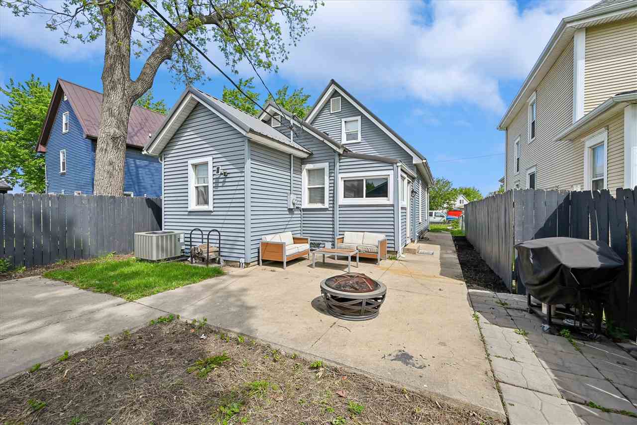 523 SW 6th Avenue Cedar Rapids IA 52404