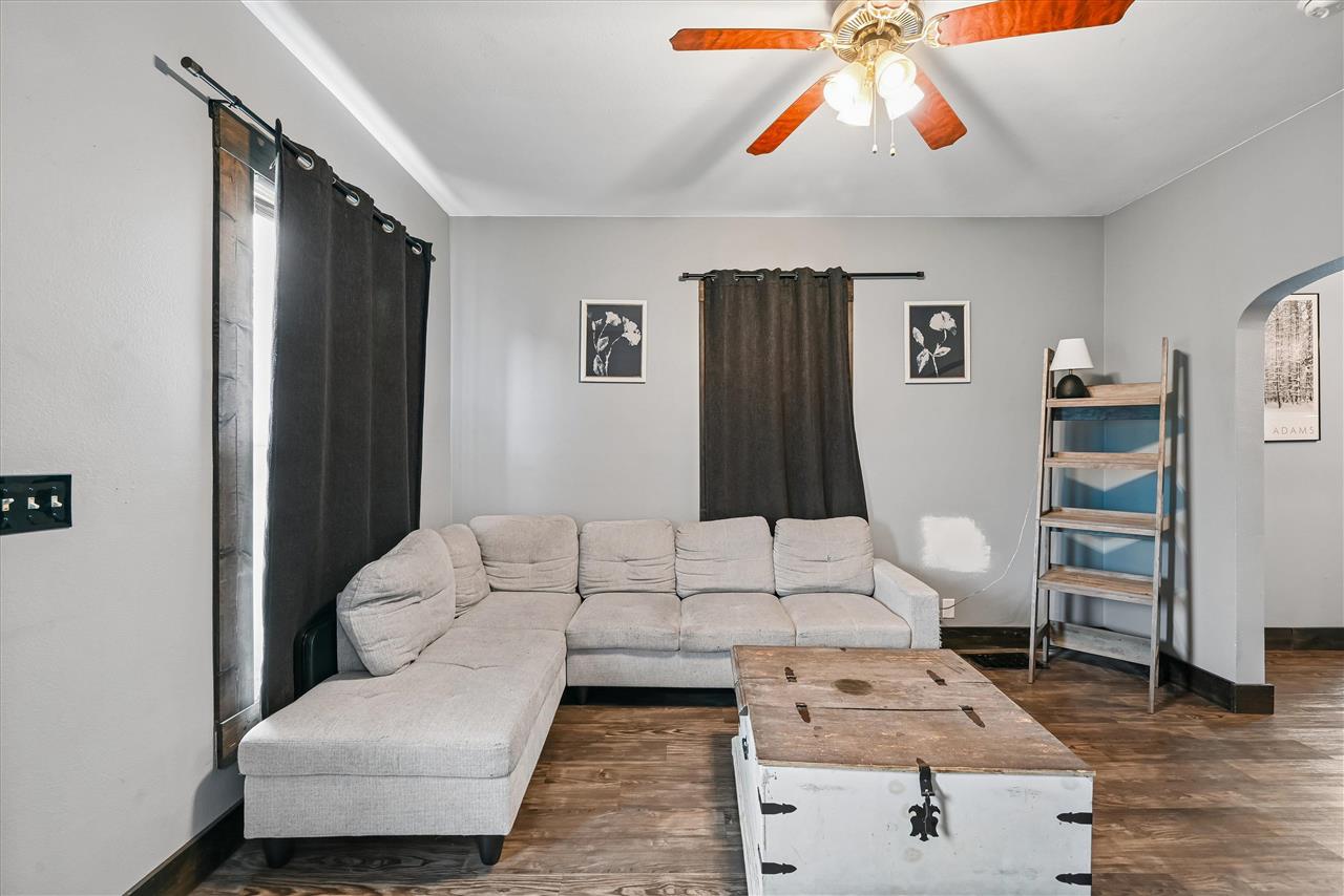 523 SW 6th Avenue Cedar Rapids IA 52404