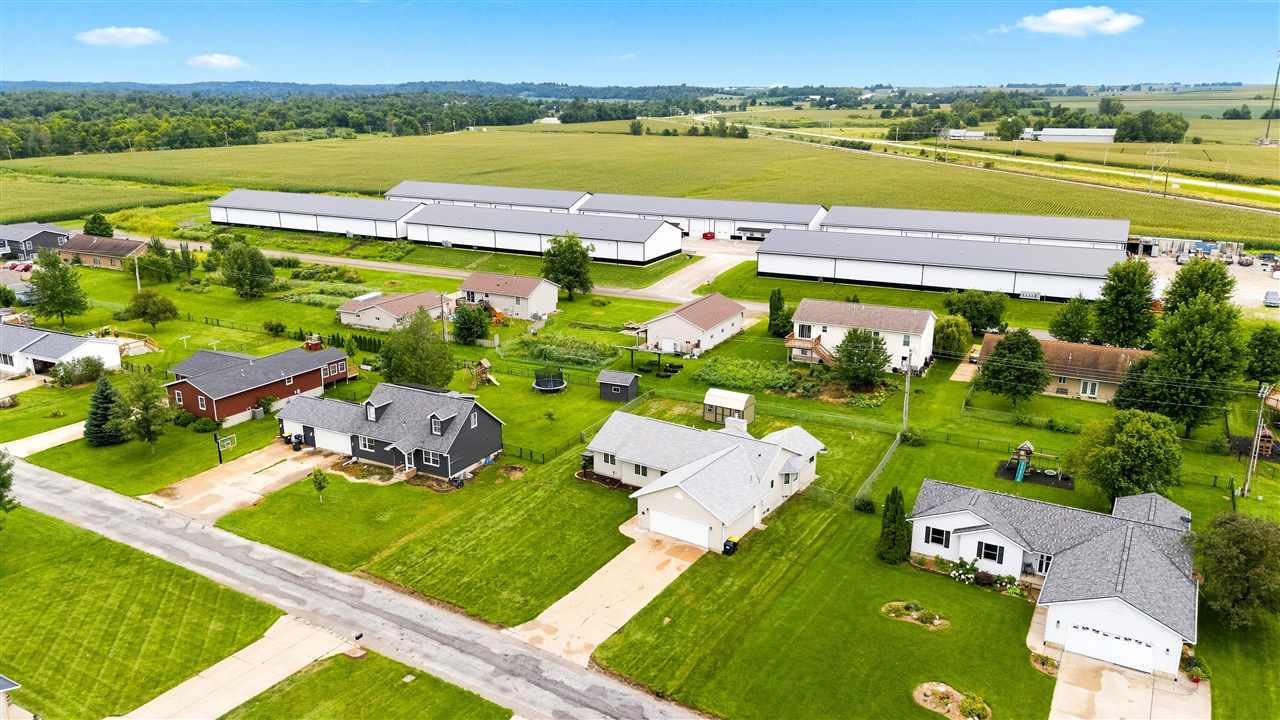 55 Thompson Drive Palo IA 52324