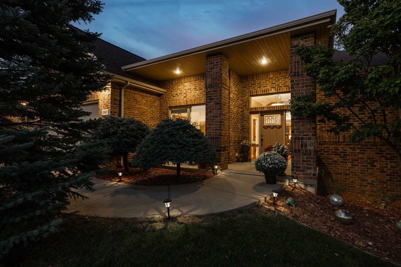 2907 High Bluff Drive Coralville IA 52241