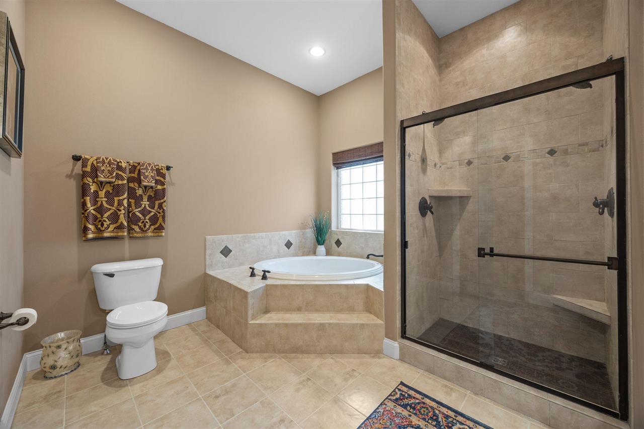 2907 High Bluff Drive Coralville IA 52241