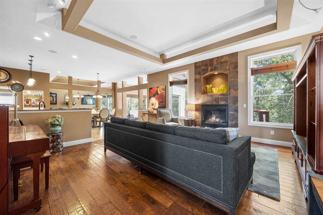 2907 High Bluff Drive Coralville IA 52241