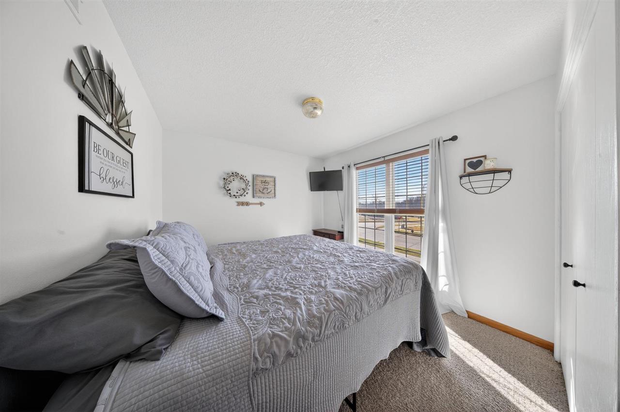 304 Nightingale Drive Tiffin IA 52340
