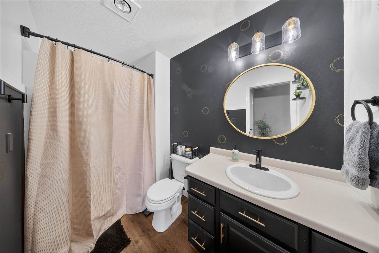304 Nightingale Drive Tiffin IA 52340