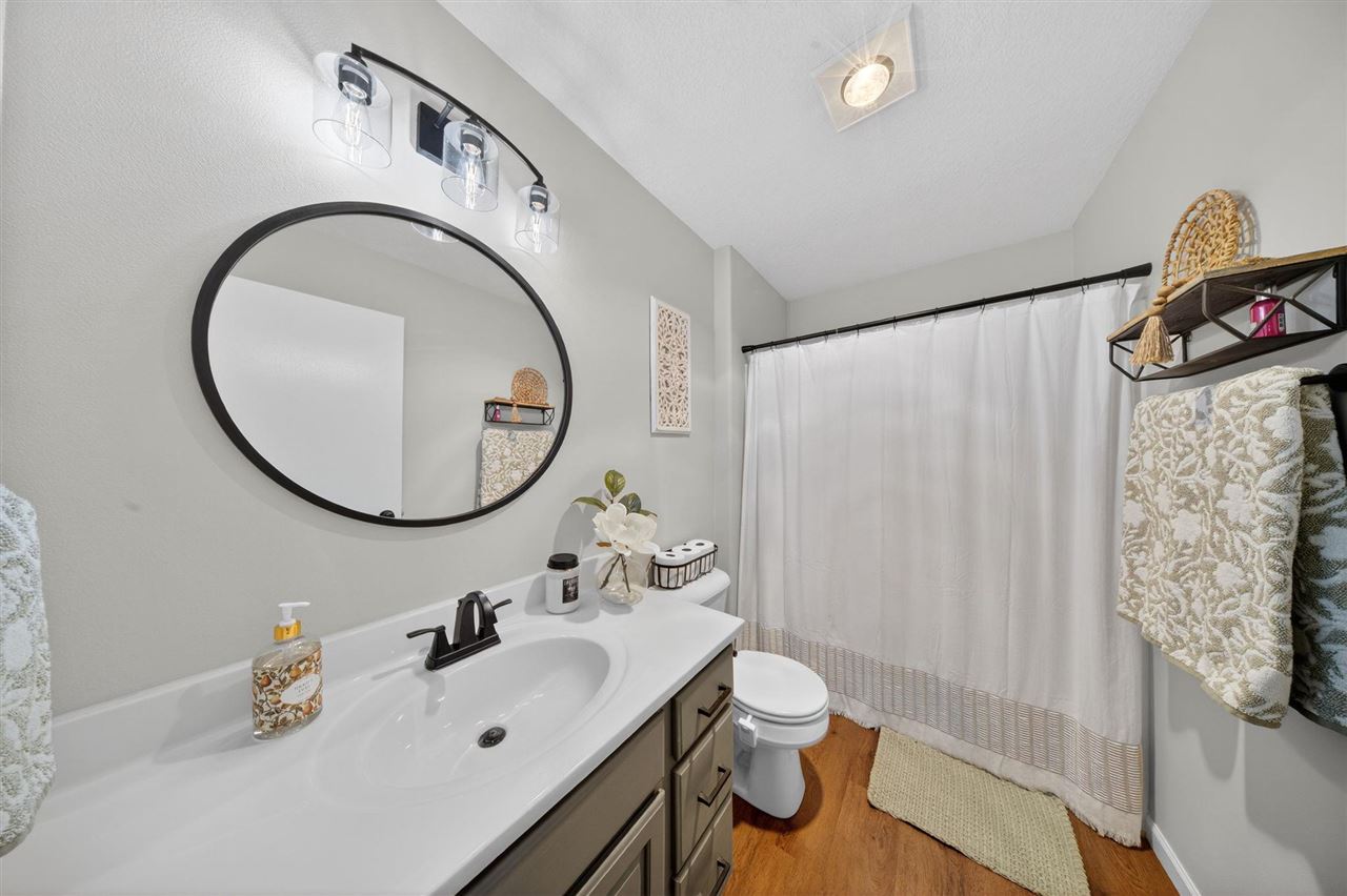304 Nightingale Drive Tiffin IA 52340