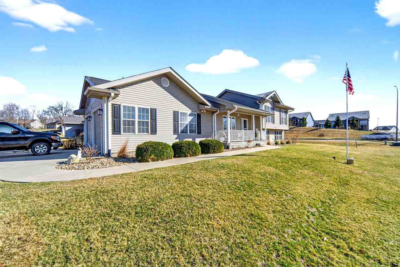 304 Nightingale Drive Tiffin IA 52340