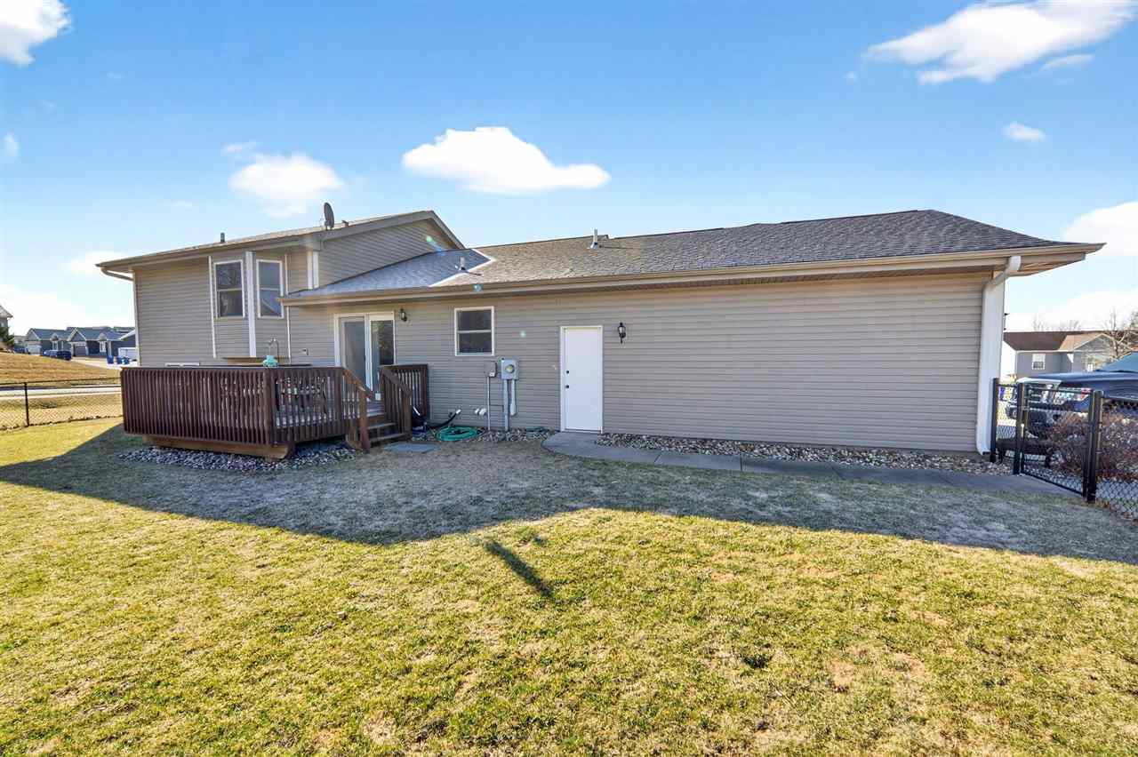 304 Nightingale Drive Tiffin IA 52340