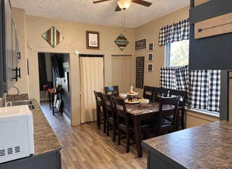 319 E 6th Street West Liberty IA 52776