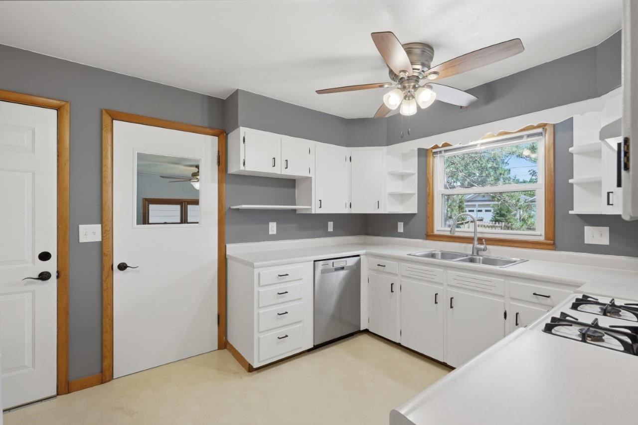 1016 Tower Court Iowa City IA 52246