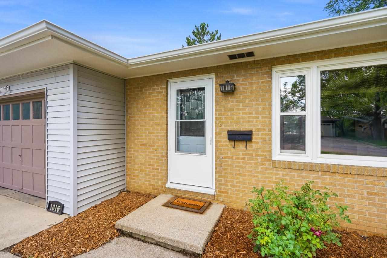 1016 Tower Court Iowa City IA 52246