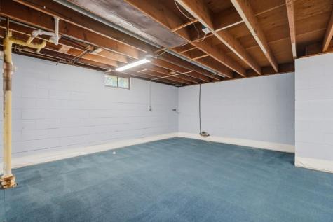 1016 Tower Court Iowa City IA 52246