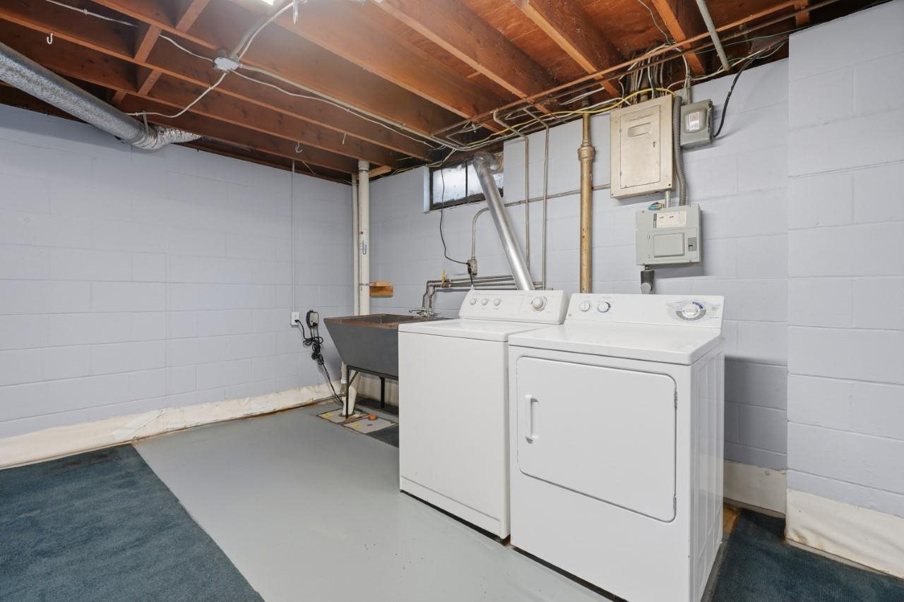 1016 Tower Court Iowa City IA 52246