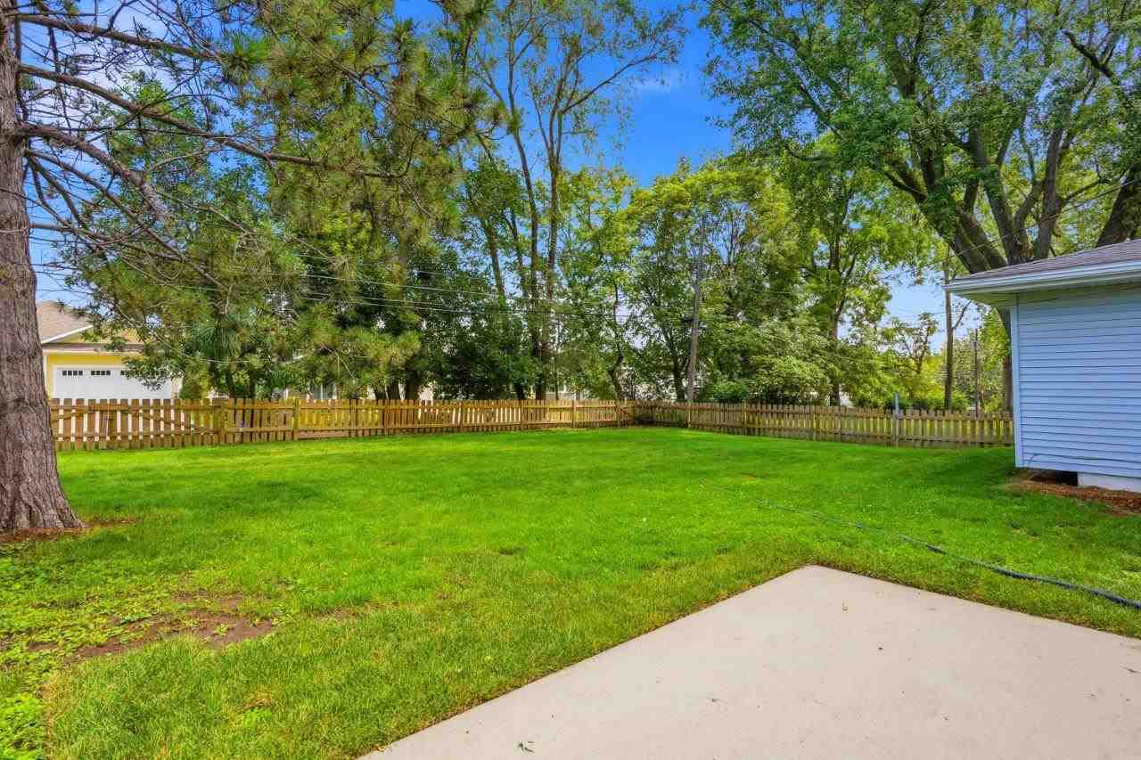 1016 Tower Court Iowa City IA 52246