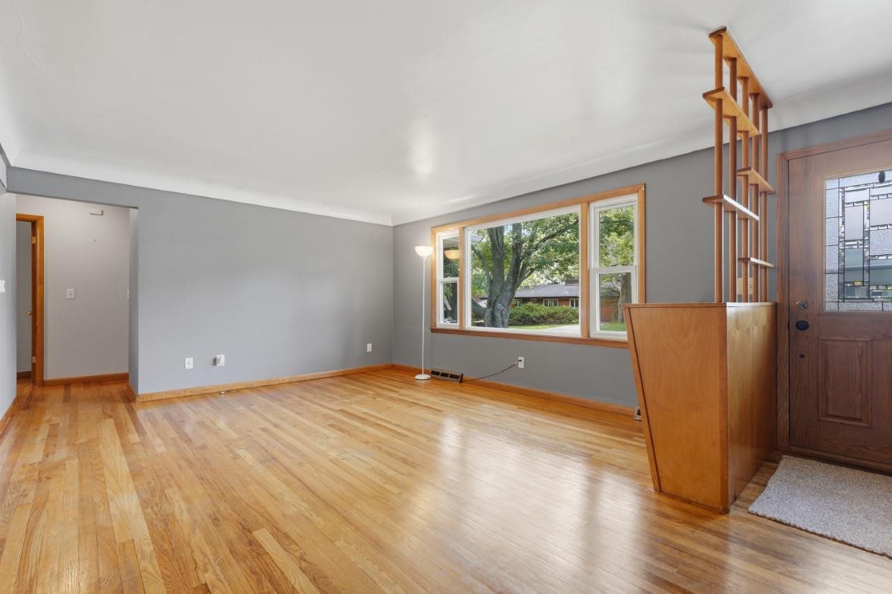 1016 Tower Court Iowa City IA 52246