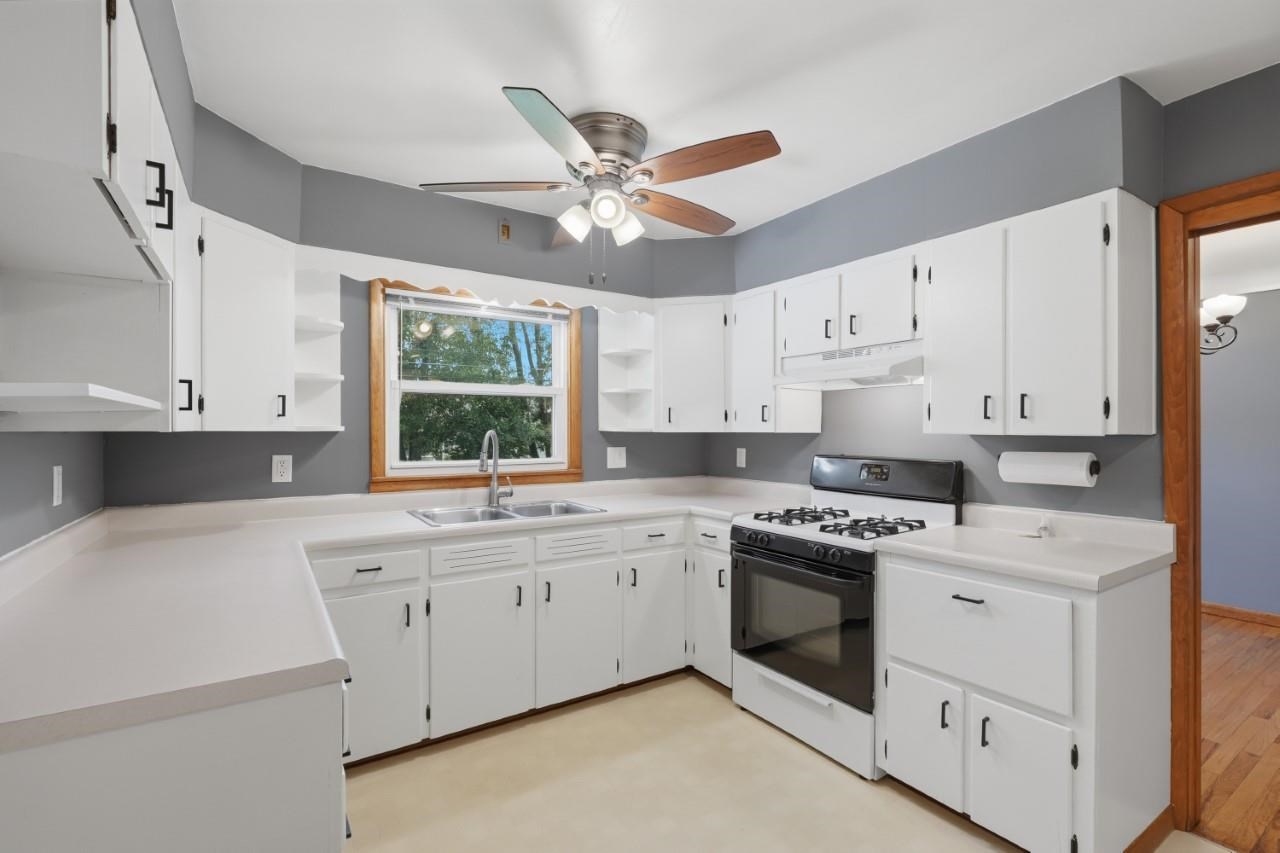 1016 Tower Court Iowa City IA 52246