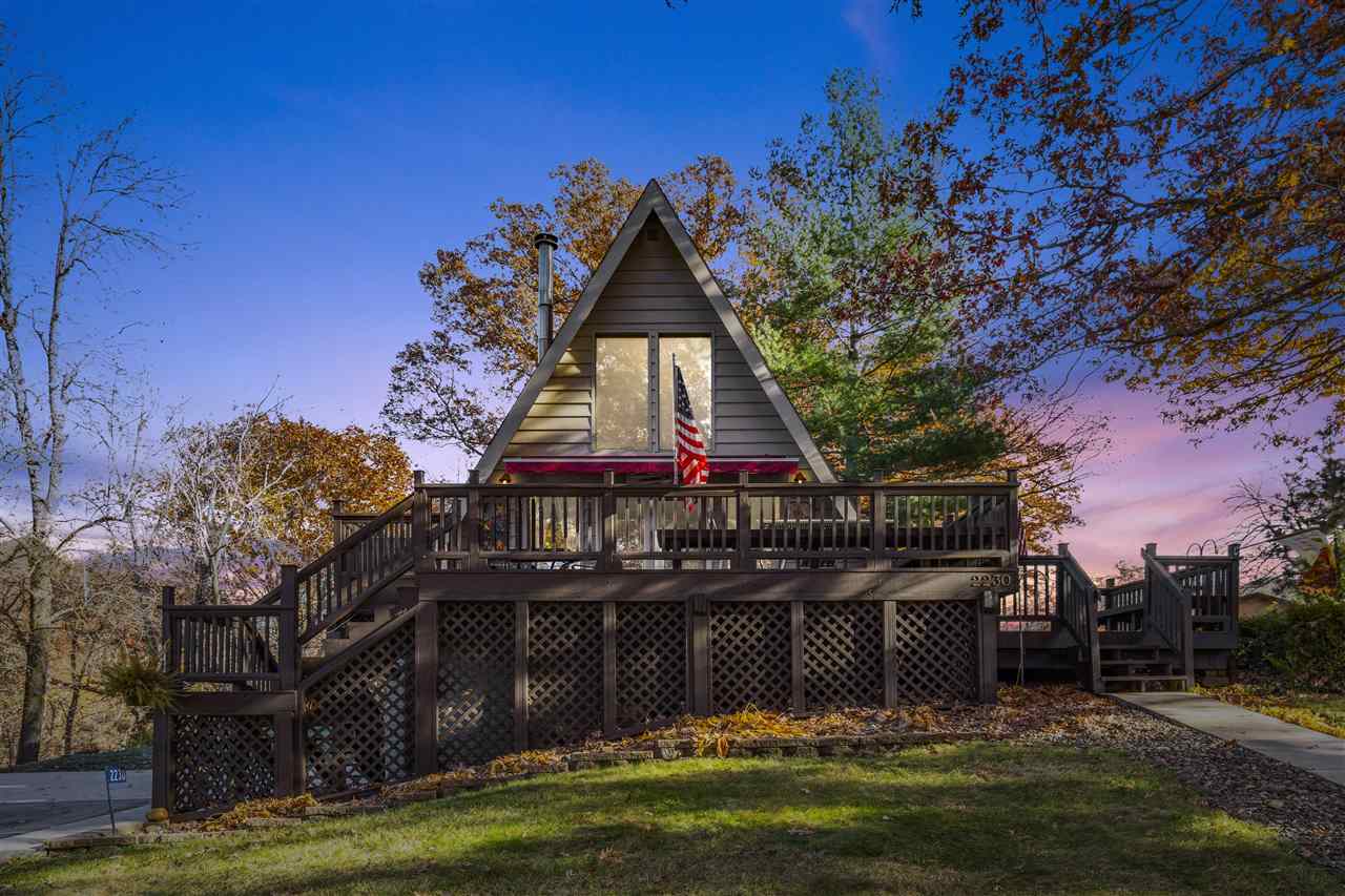 North Liberty IA, 2230 Valley Road NE