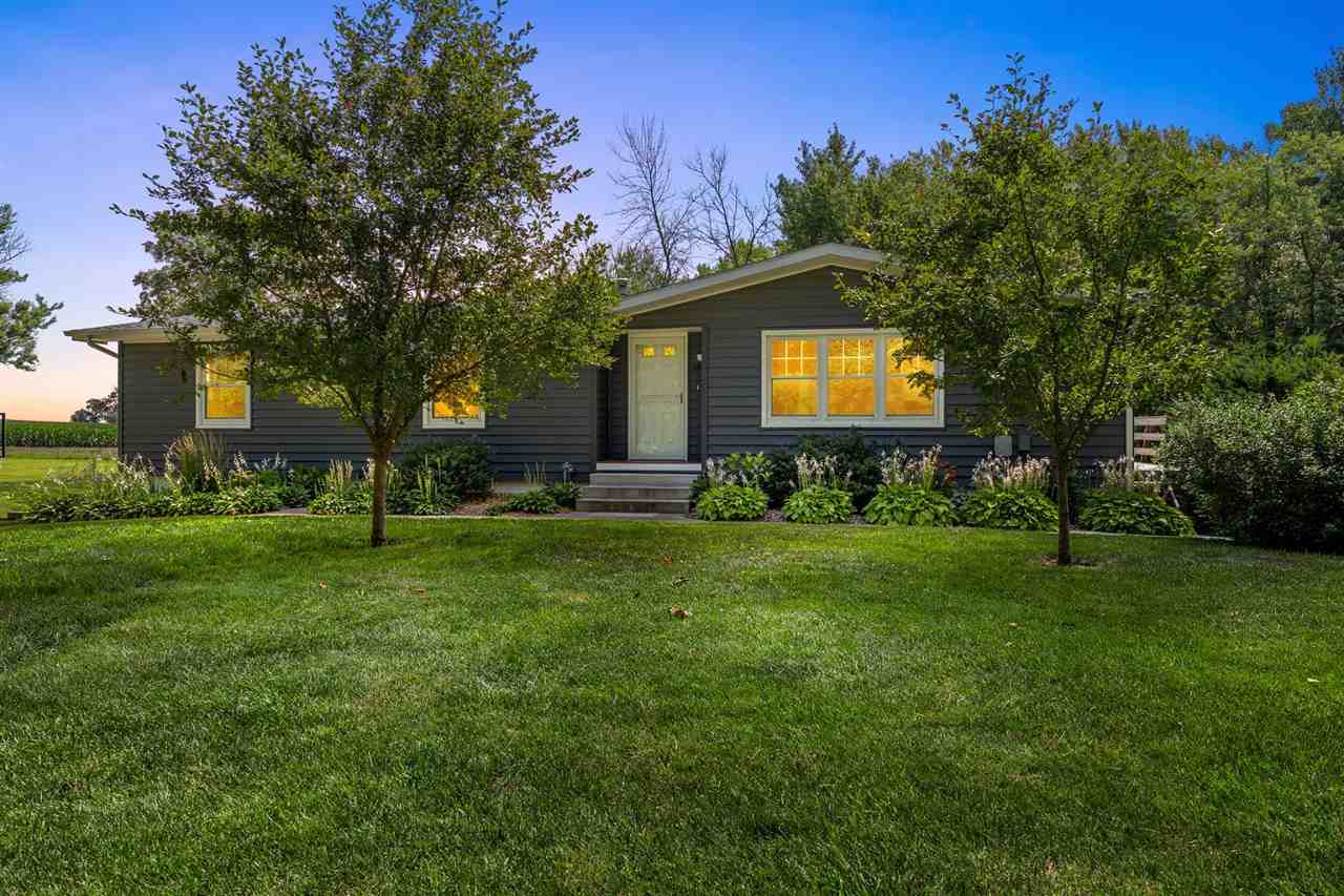 357 Spring Creek Road Mt Vernon IA 52314