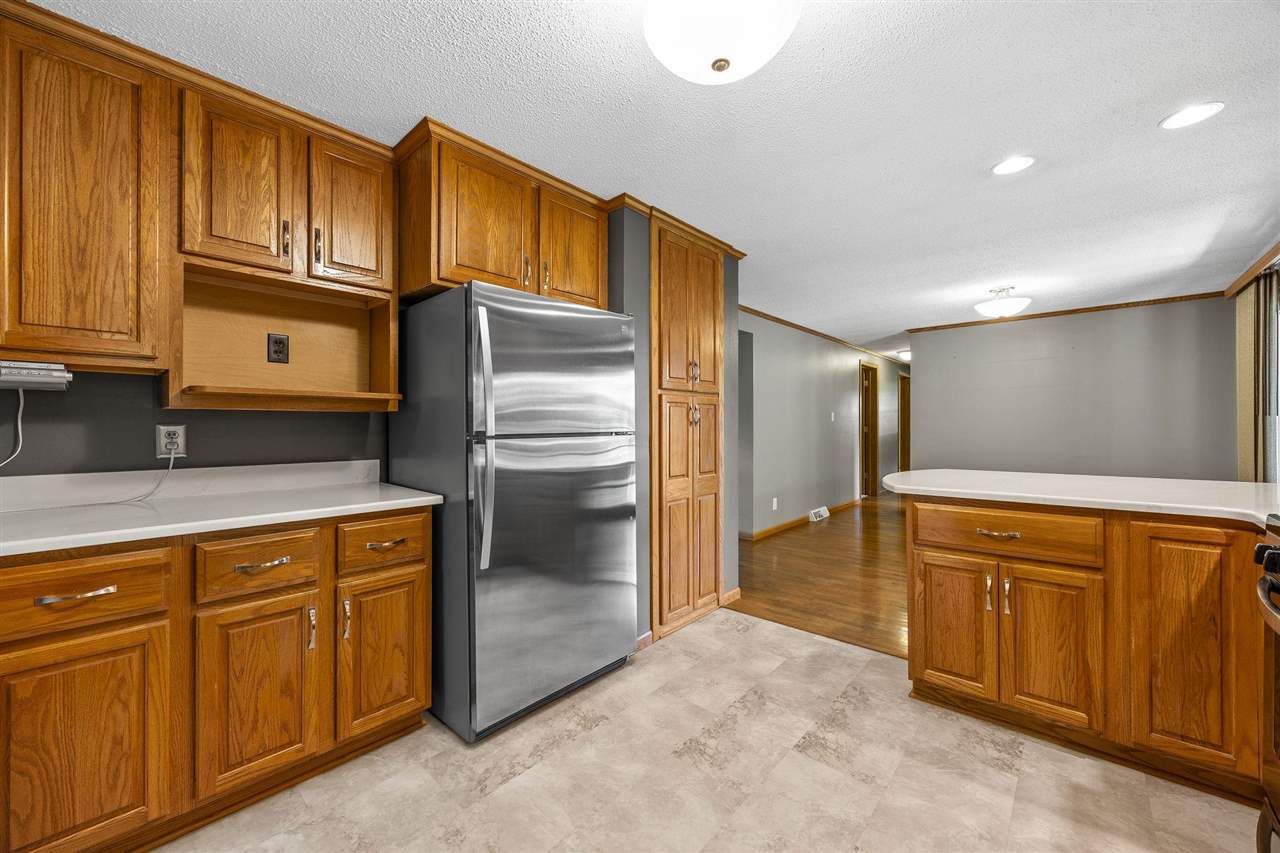 357 Spring Creek Road Mt Vernon IA 52314