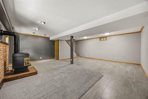 357 Spring Creek Road Mt Vernon IA 52314