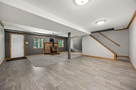 357 Spring Creek Road Mt Vernon IA 52314