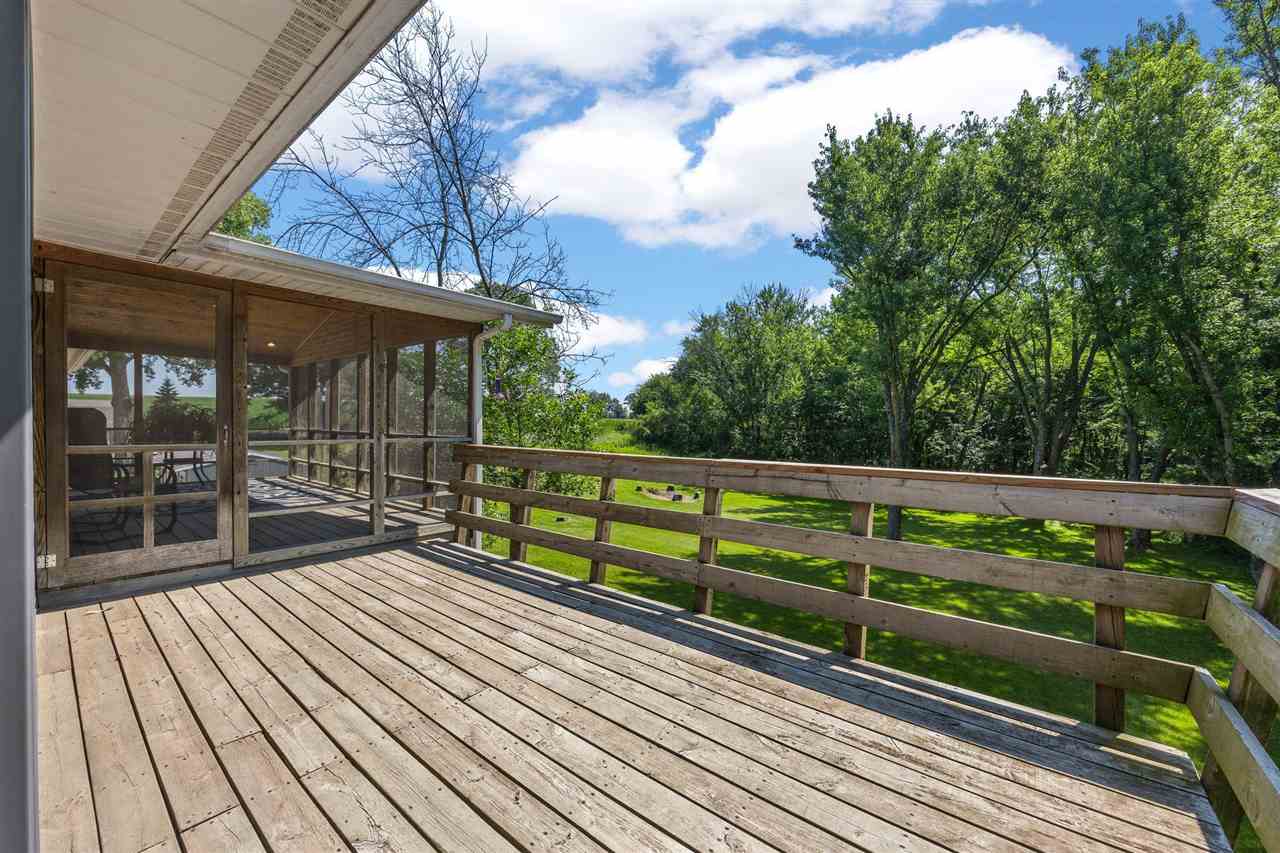 357 Spring Creek Road Mt Vernon IA 52314