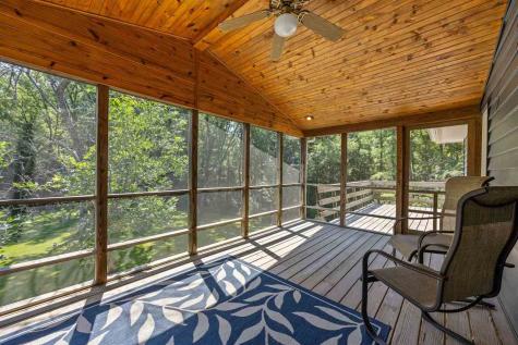 357 Spring Creek Road Mt Vernon IA 52314