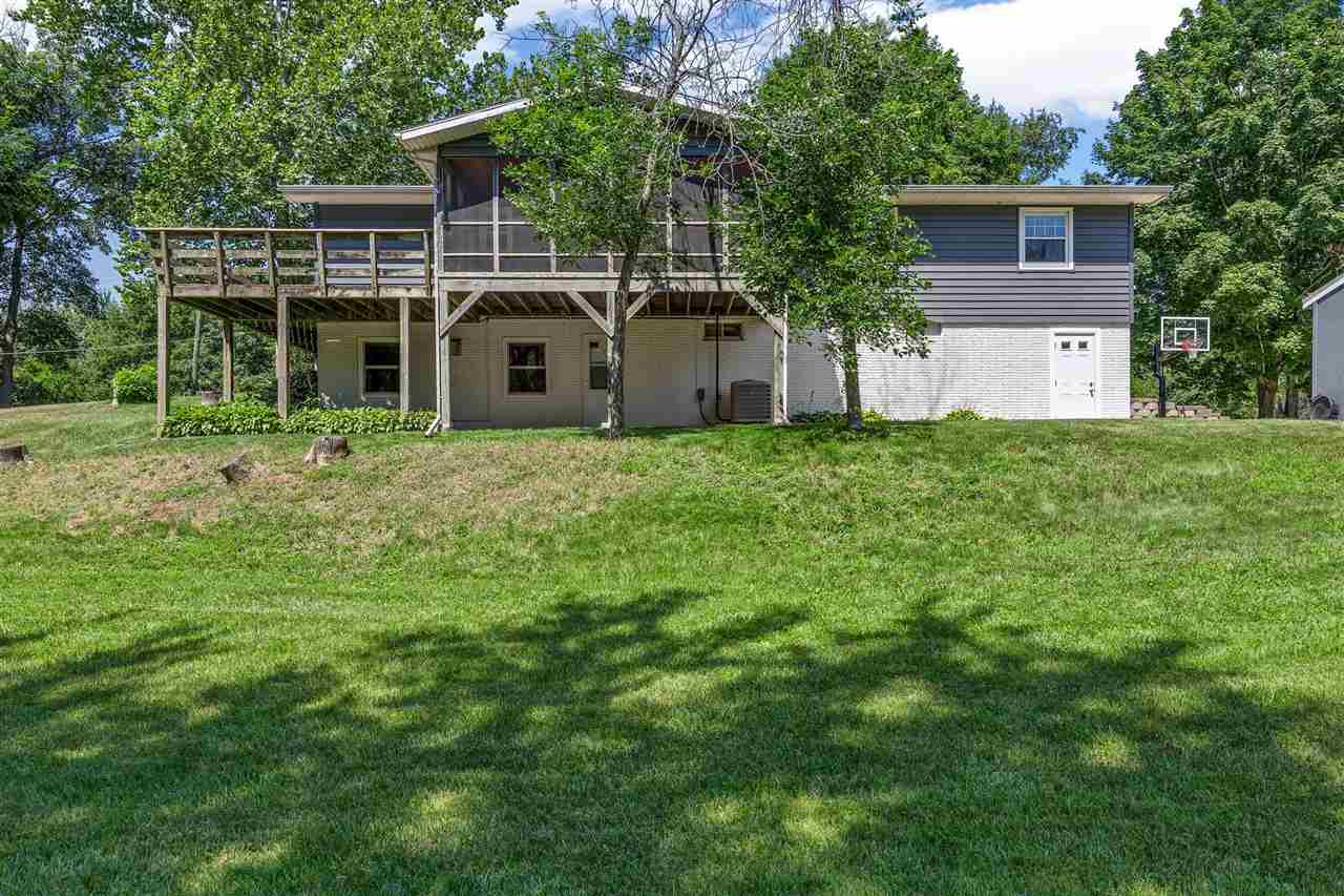 357 Spring Creek Road Mt Vernon IA 52314