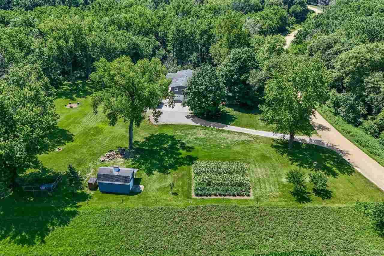 357 Spring Creek Road Mt Vernon IA 52314