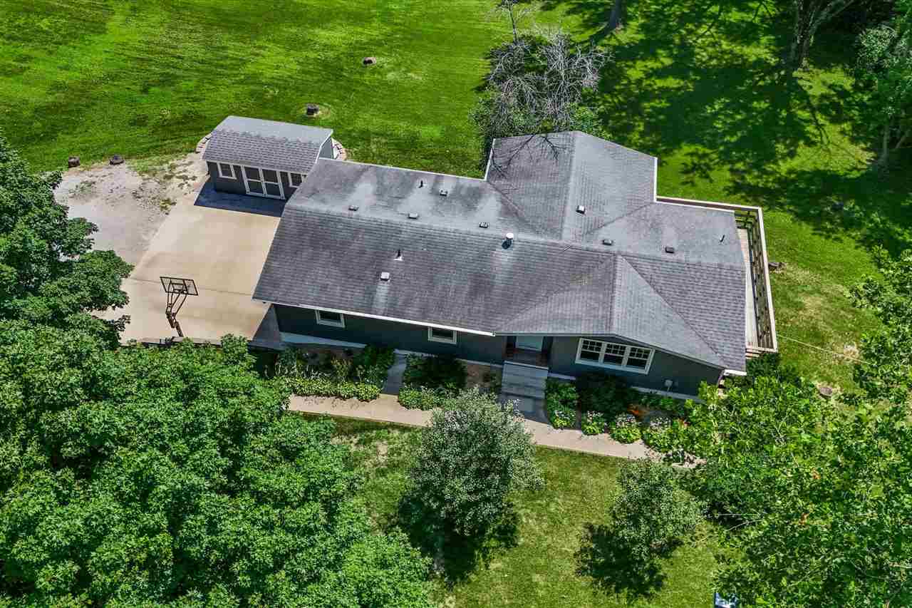 357 Spring Creek Road Mt Vernon IA 52314