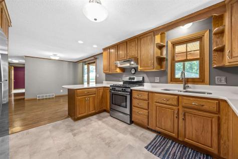 357 Spring Creek Road Mt Vernon IA 52314