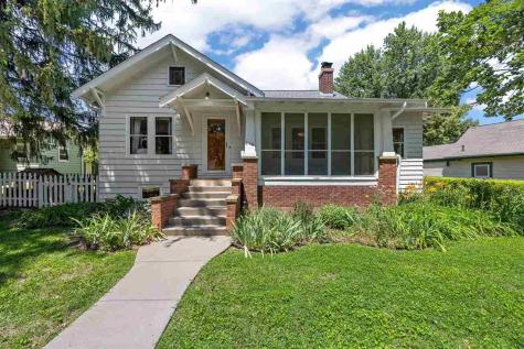 114 Highland Drive Iowa City IA 52246