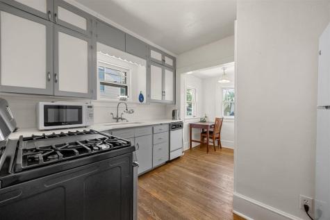 114 Highland Drive Iowa City IA 52246