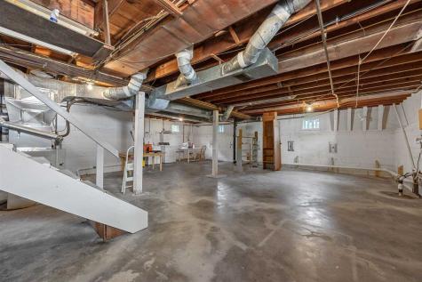 114 Highland Drive Iowa City IA 52246