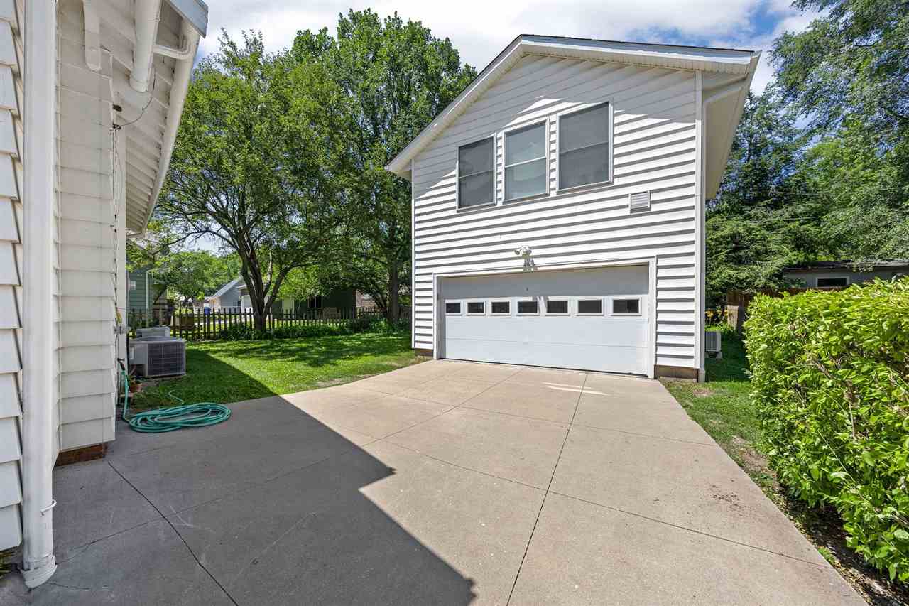 114 Highland Drive Iowa City IA 52246