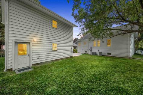 114 Highland Drive Iowa City IA 52246