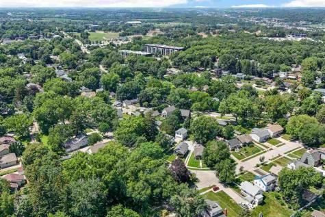114 Highland Drive Iowa City IA 52246
